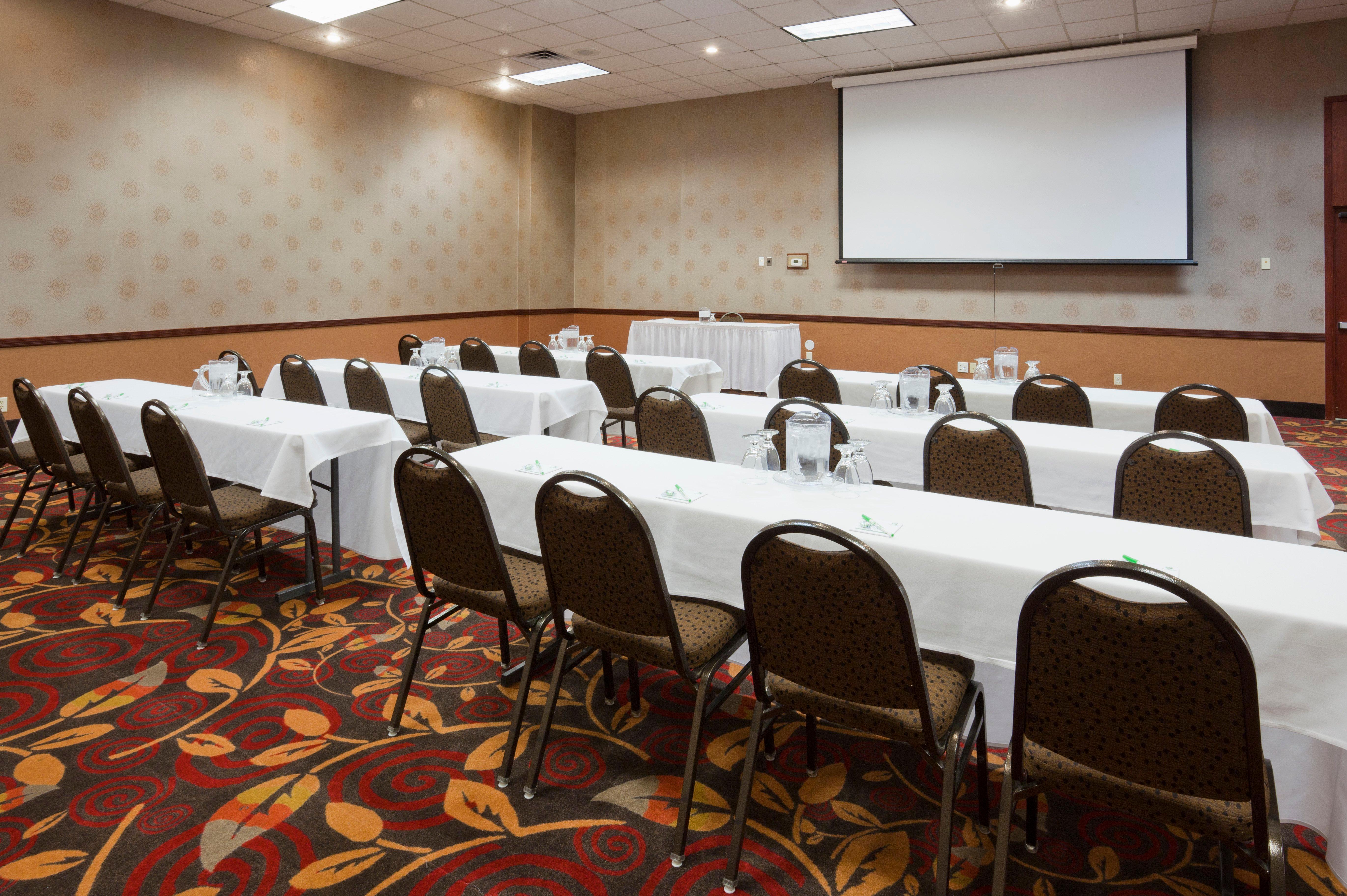 Holiday Inn Alexandria By Ihg Exterior photo