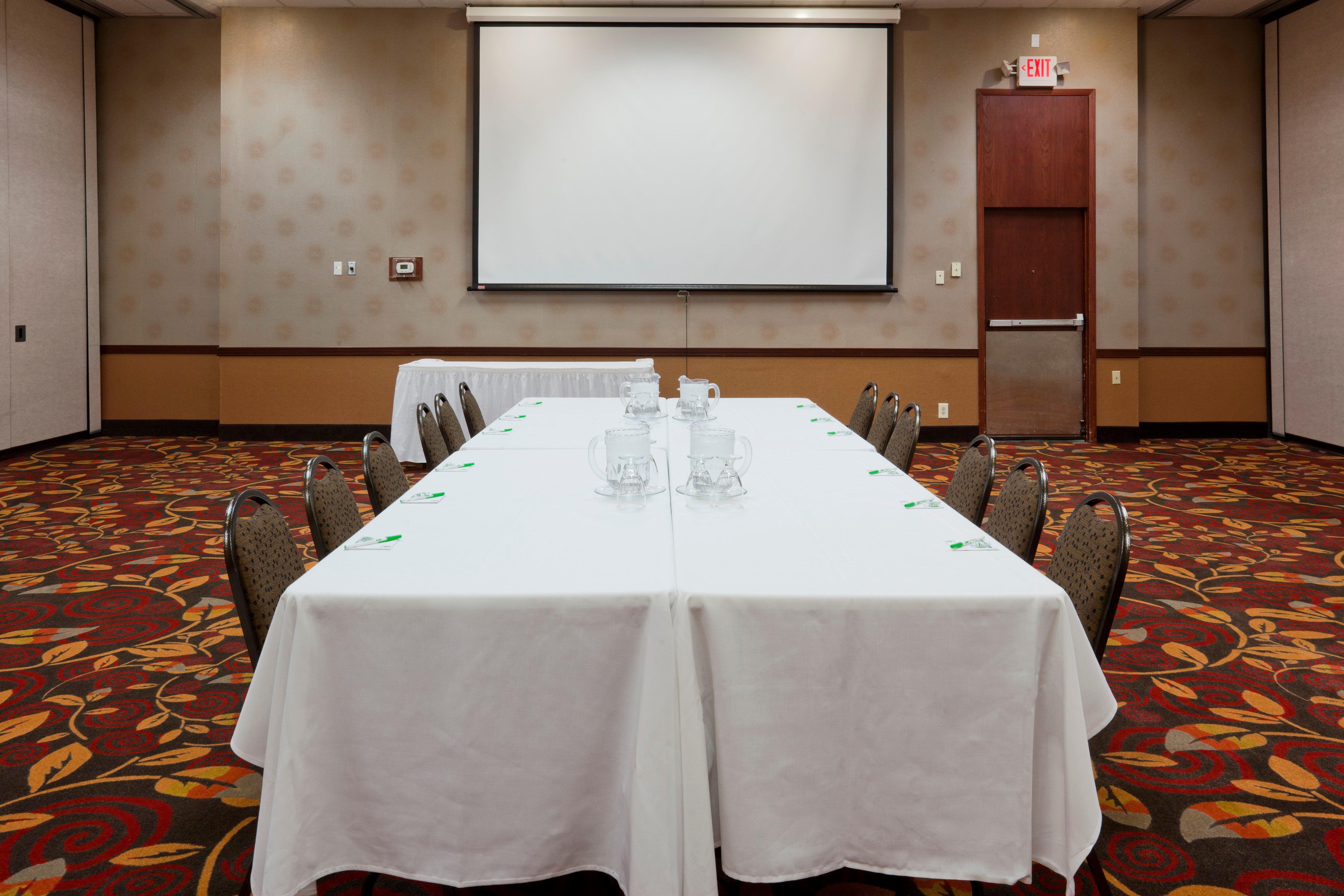 Holiday Inn Alexandria By Ihg Exterior photo